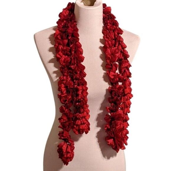 WOMEN'S RUFFLED PINK W/METALLIC ACCENT SCARF - Picture 3 of 3